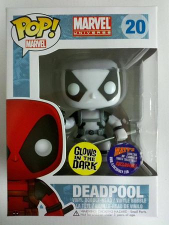image de Deadpool (Black & White) (Glow in the Dark)